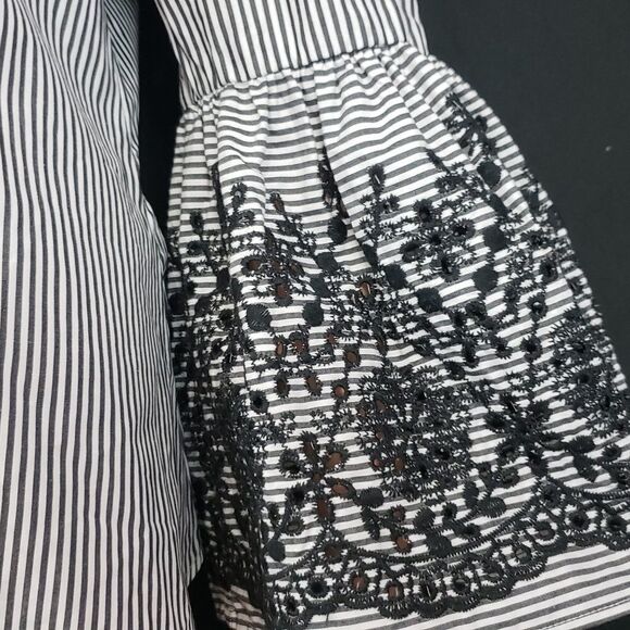 Small CALVIN KLEIN Bell Embroidered Sleeves Blouse - Picture 5 of 7